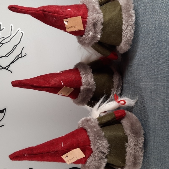 Set Girl Pig-Tail Gnomes Christmas Holiday Felt Wool Embroidered Hat Sitter Gift - Picture 3 of 5